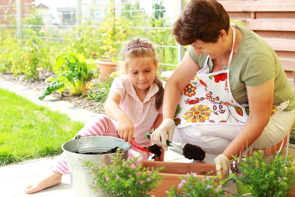 Child helps gardening